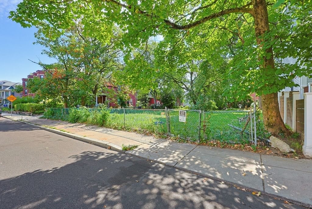 26 & 28 Perrin St Boston — Photo 12 of 25