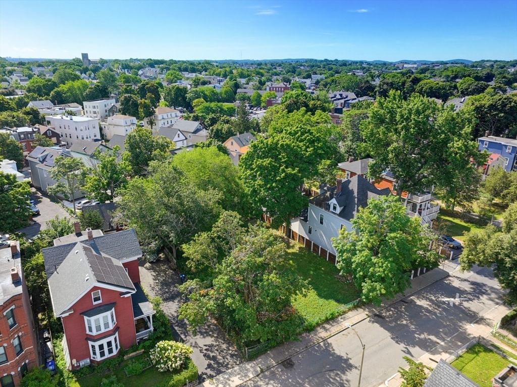 26 & 28 Perrin St Boston — Photo 4 of 25