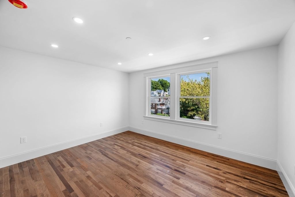 58 Granite Street #4 Gloucester — Photo 37 of 42