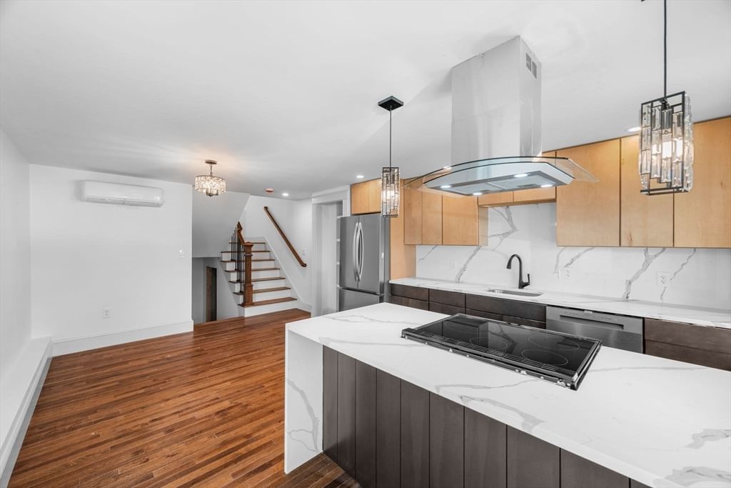 58 Granite Street #4 Gloucester — Photo 7 of 42