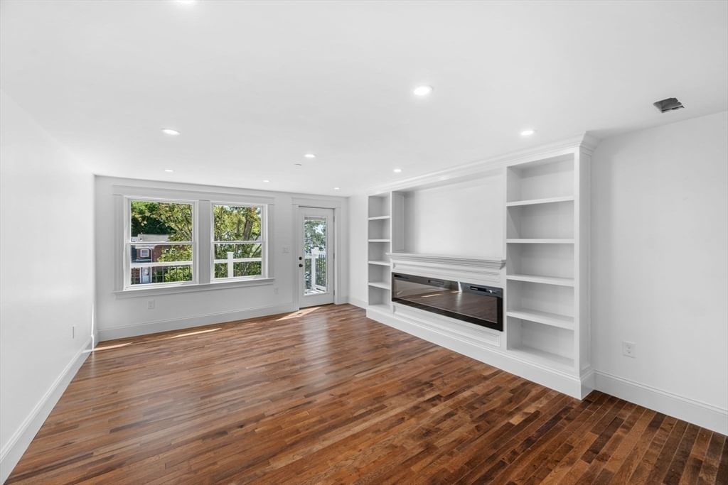 58 Granite Street #4 Gloucester — Photo 8 of 42