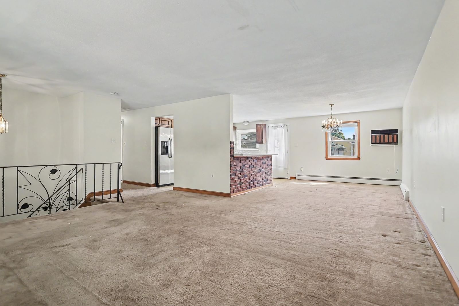 168 Lynn St Peabody — Photo 3 of 38