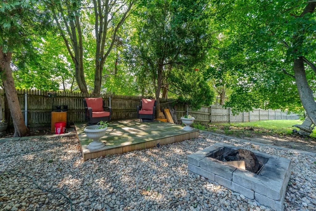 135 Thurber Ave Somerset — Photo 14 of 37