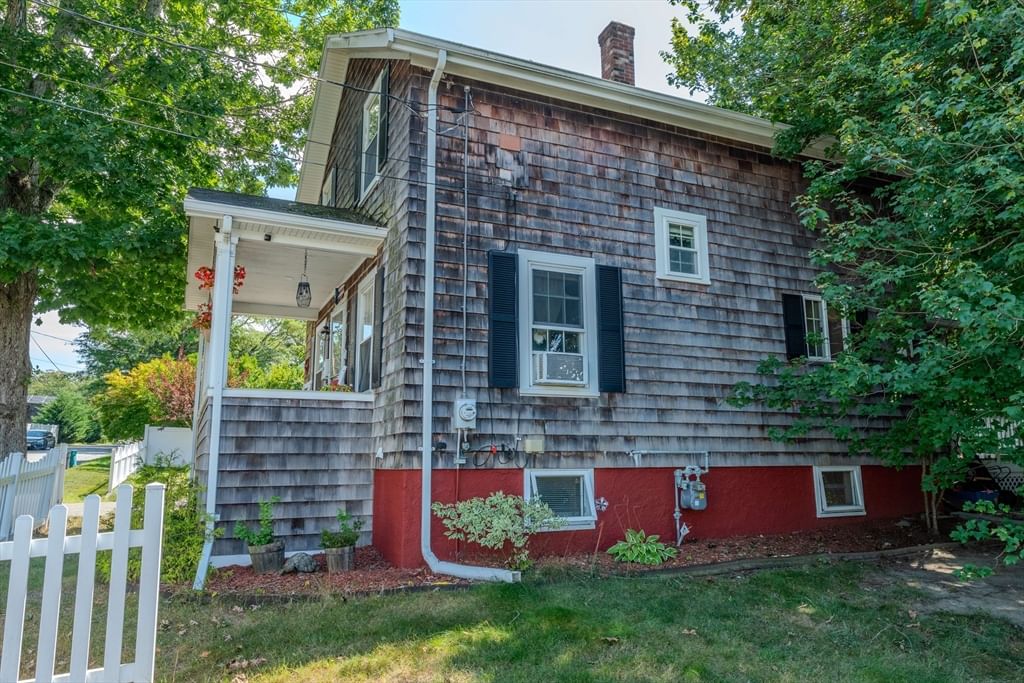 135 Thurber Ave Somerset — Photo 6 of 37