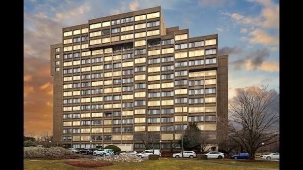 250 Hammond Pond Parkway #1105S Newton — Photo 1 of 27