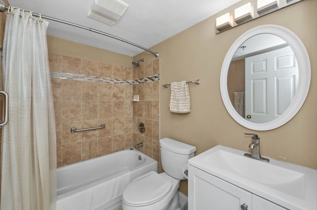250 Hammond Pond Parkway #1105S Newton — Photo 19 of 27