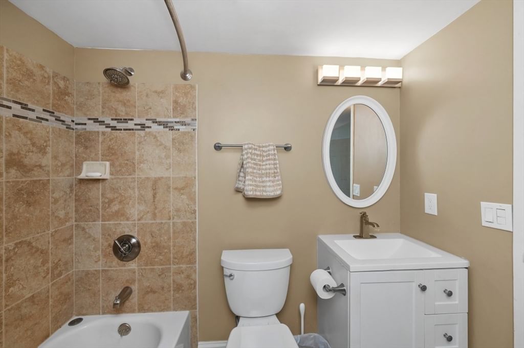 250 Hammond Pond Parkway #1105S Newton — Photo 21 of 27