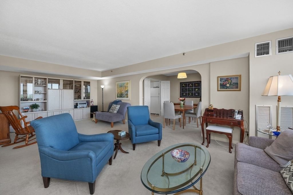 250 Hammond Pond Parkway #1105S Newton — Photo 5 of 27