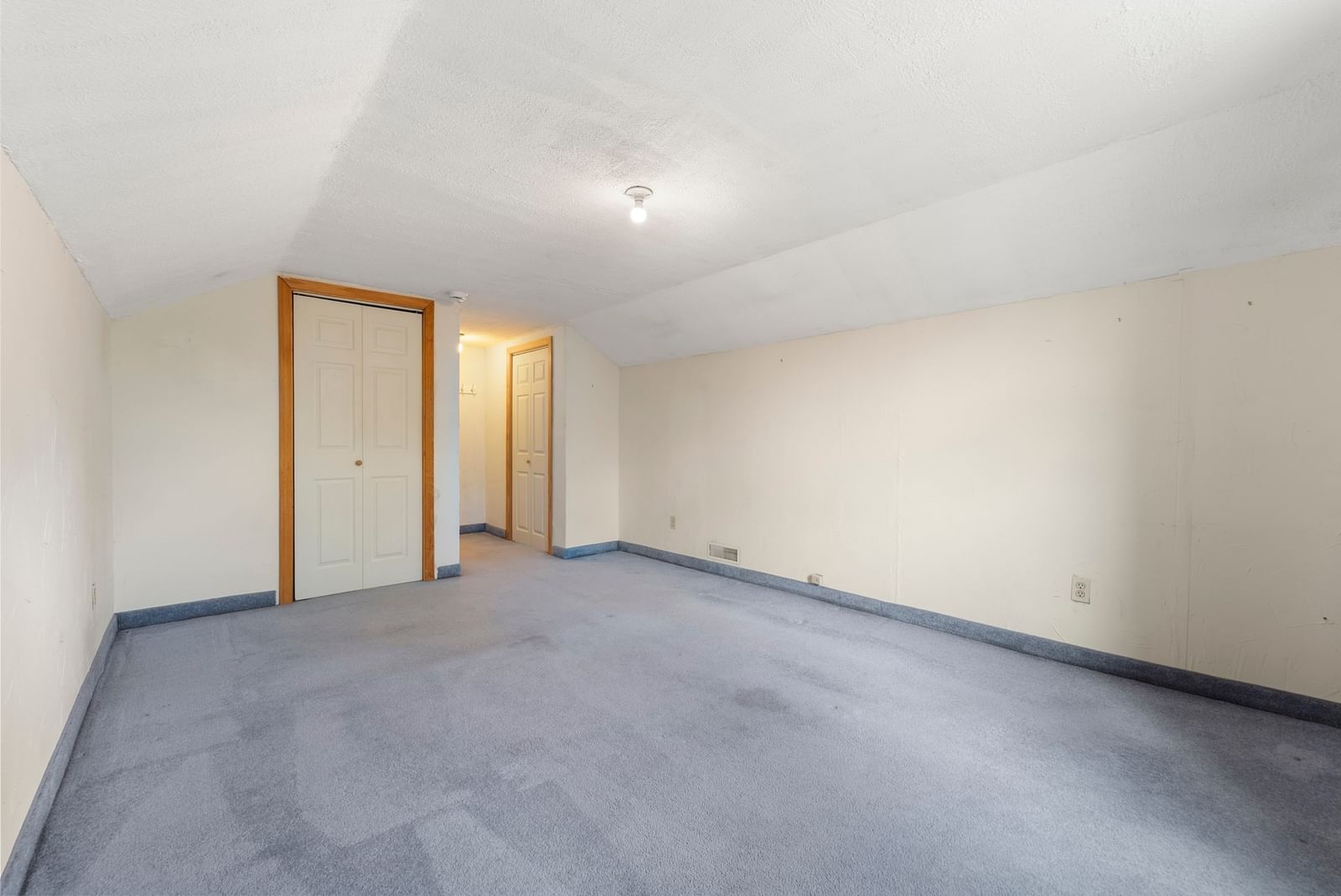 128 Orton St Ext Worcester — Photo 17 of 24