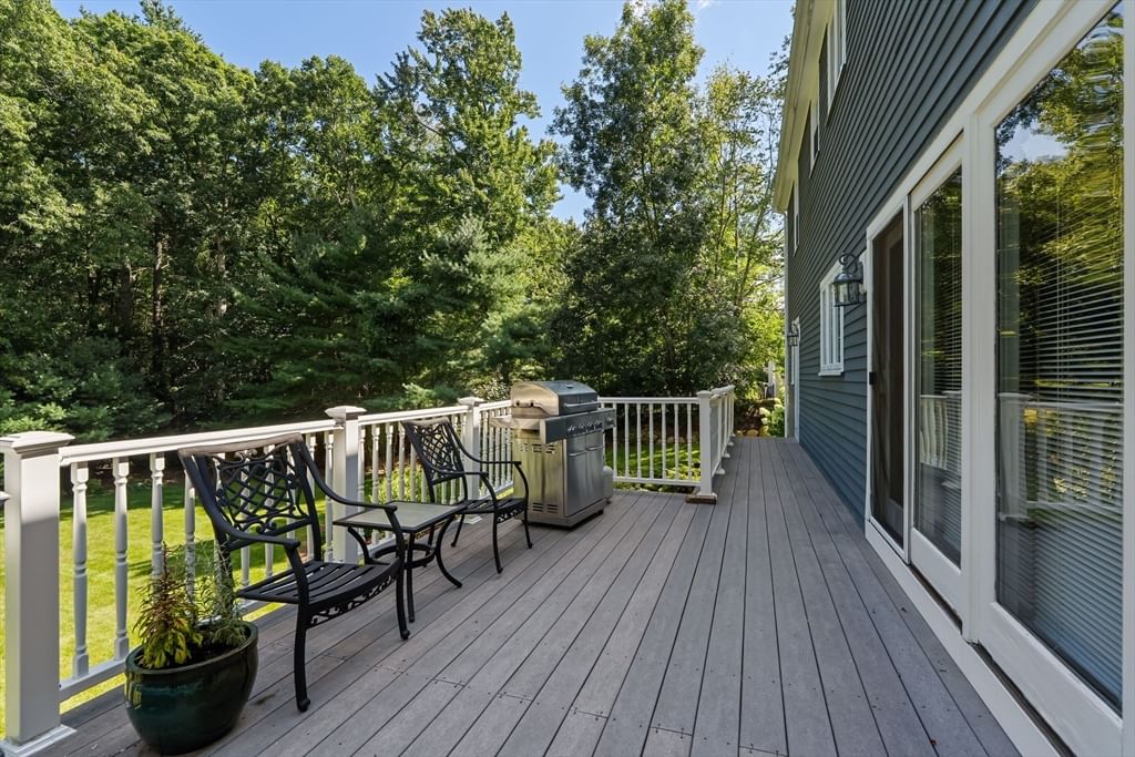 97 Farrar Farm Rd Norwell — Photo 16 of 17