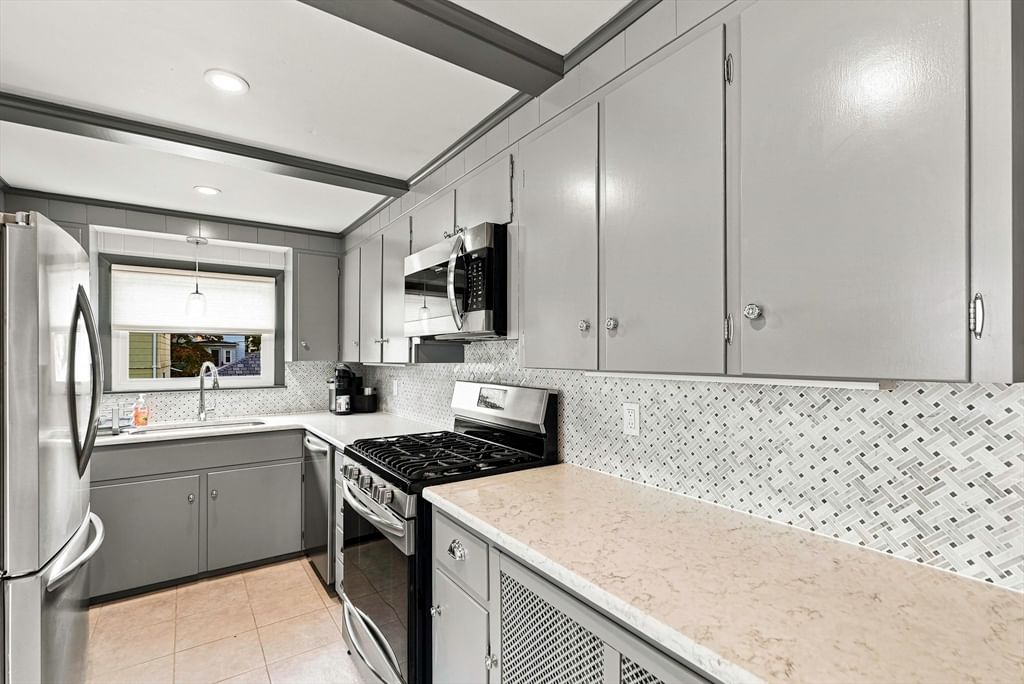 2 Gibbon Avenue Milford — Photo 16 of 41