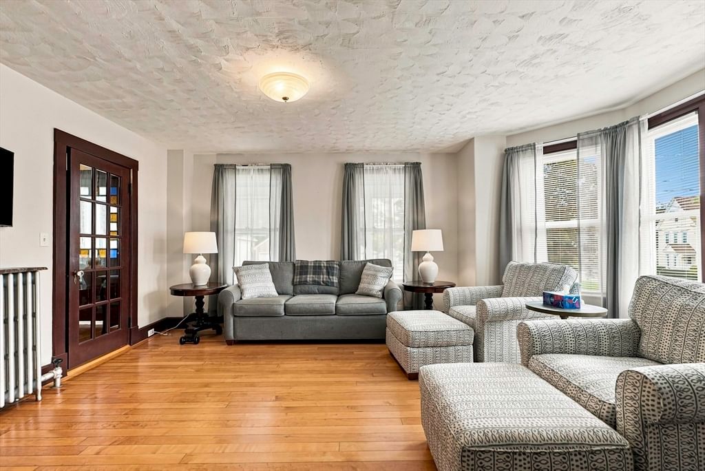 2 Gibbon Avenue Milford — Photo 7 of 41