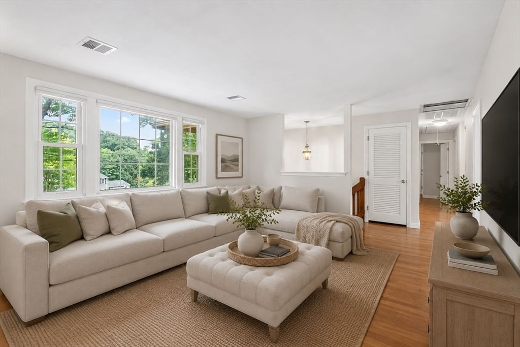 141 Longhill Rd Franklin — Photo 6 of 42