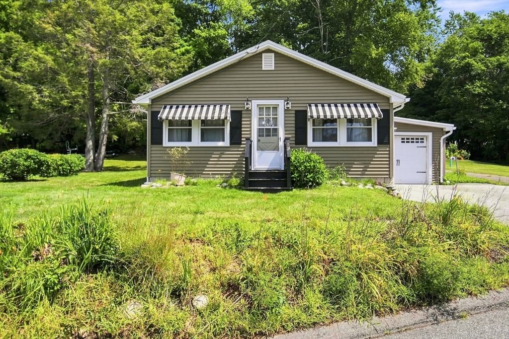 Property at 83 Union Rd, Wales, MA 01081
