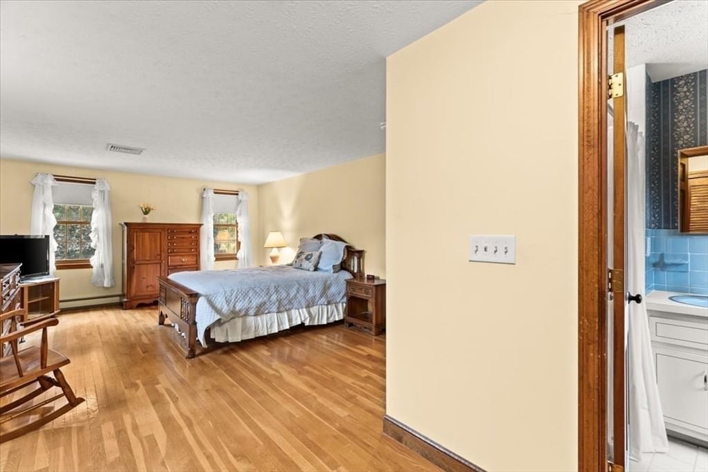 435 Highland Street East Bridgewater — Photo 27 of 42