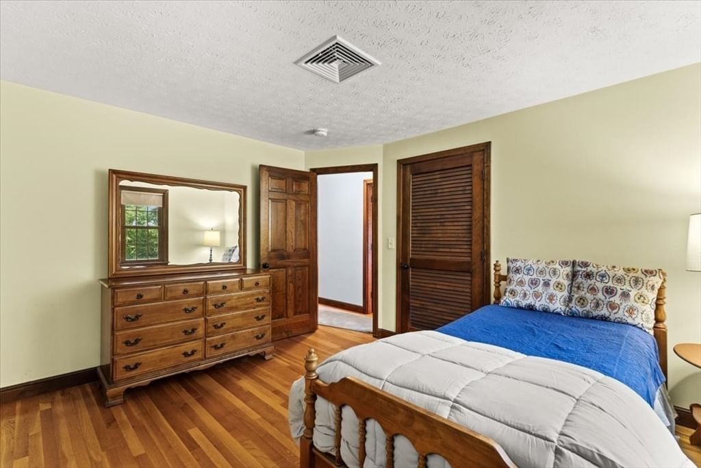 435 Highland Street East Bridgewater — Photo 30 of 42