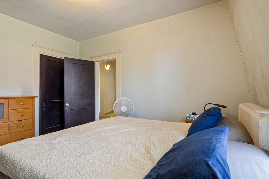 22 Porter St Lynn — Photo 16 of 24