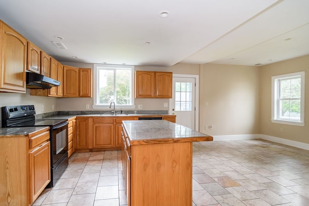 50 N Pleasant St #50 Taunton — Photo 5 of 20