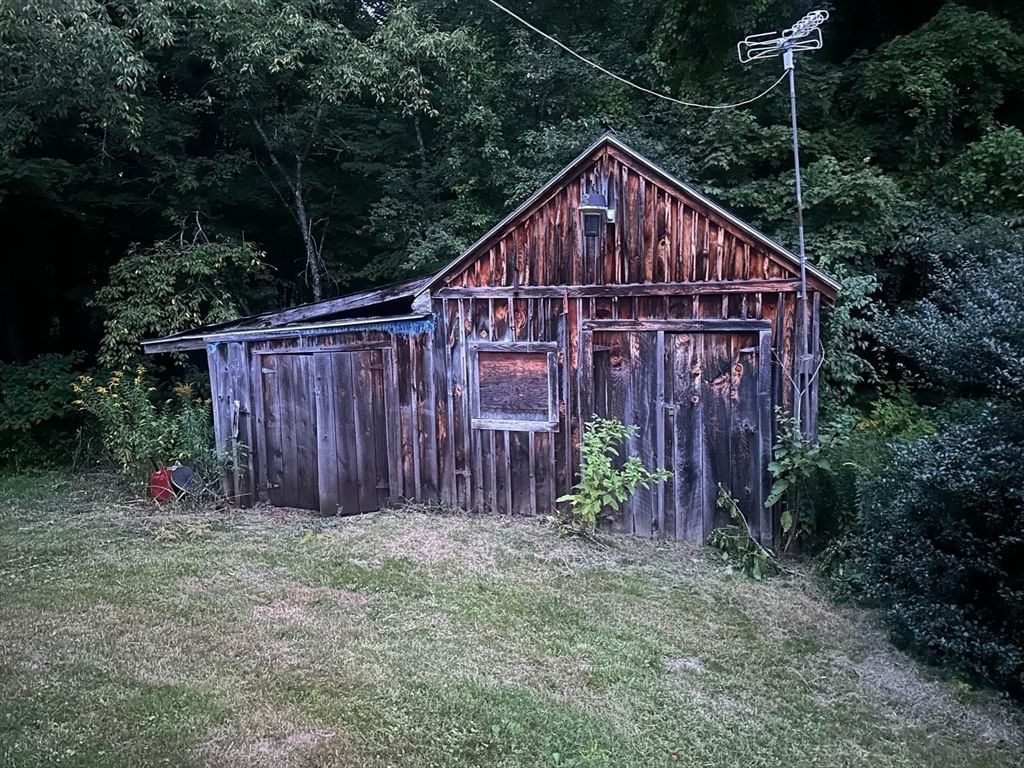 118 Adams East Brookfield — Photo 37 of 39