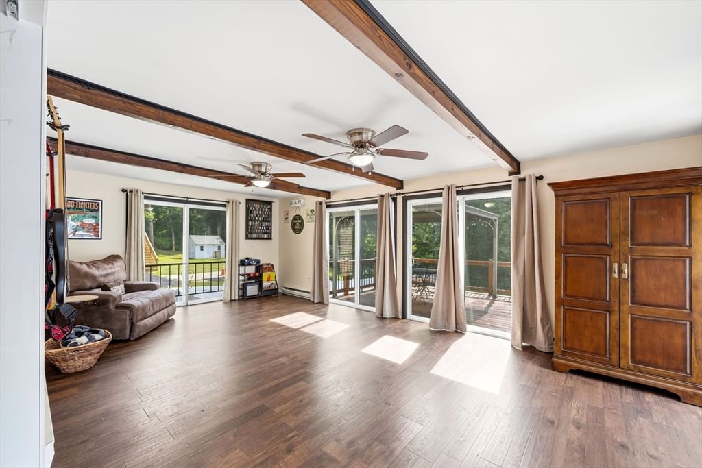 112 Walker Road Shirley — Photo 12 of 41
