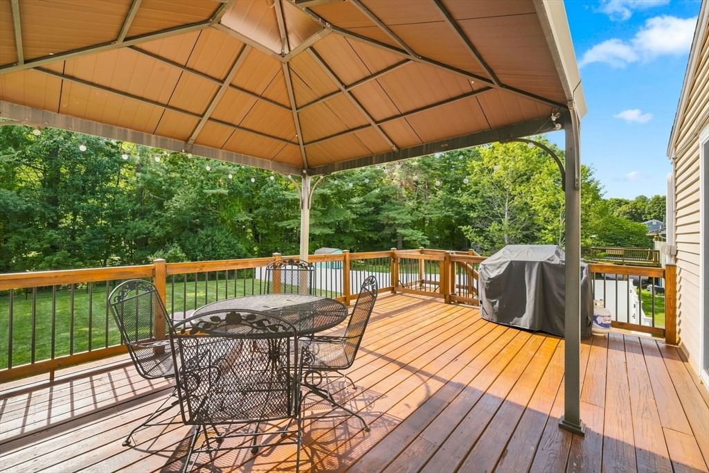 112 Walker Road Shirley — Photo 32 of 41