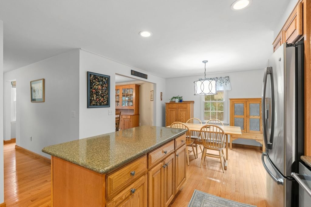 13 Bayberry Rd Raynham — Photo 10 of 42