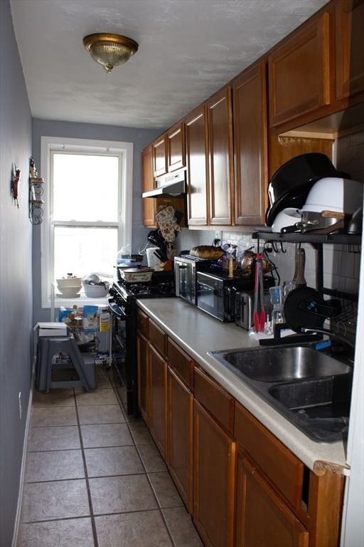 246 Eagle Street Fall River — Photo 6 of 10
