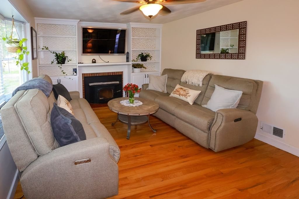 98 Van Kleeck Rd Millis — Photo 9 of 31