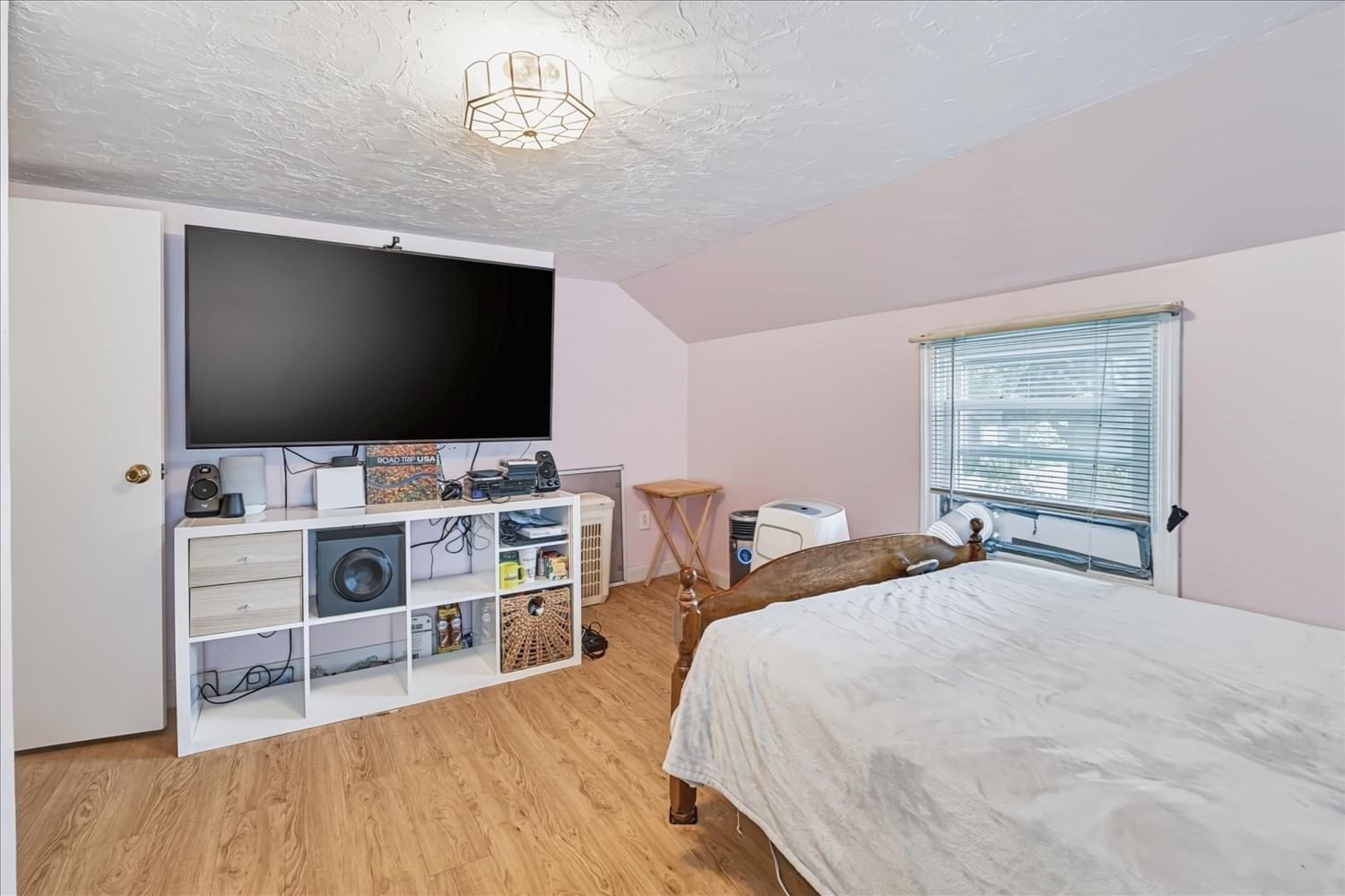 65 Neponset Heights Ave Foxboro — Photo 19 of 39