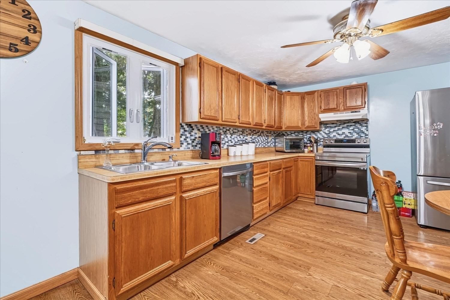 65 Neponset Heights Ave Foxboro — Photo 9 of 39