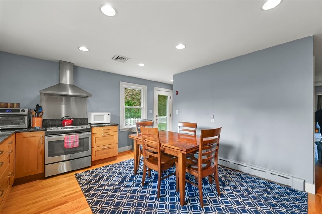 31 Daniels Ter Cheshire — Photo 16 of 35