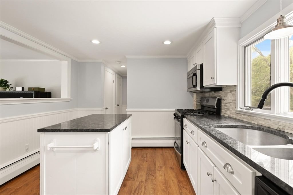 128 Rock Street Norwood — Photo 6 of 27