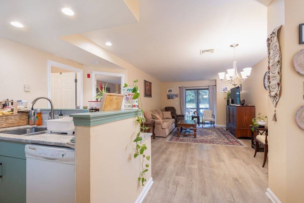 770 Salisbury Street #511 Worcester — Photo 6 of 32