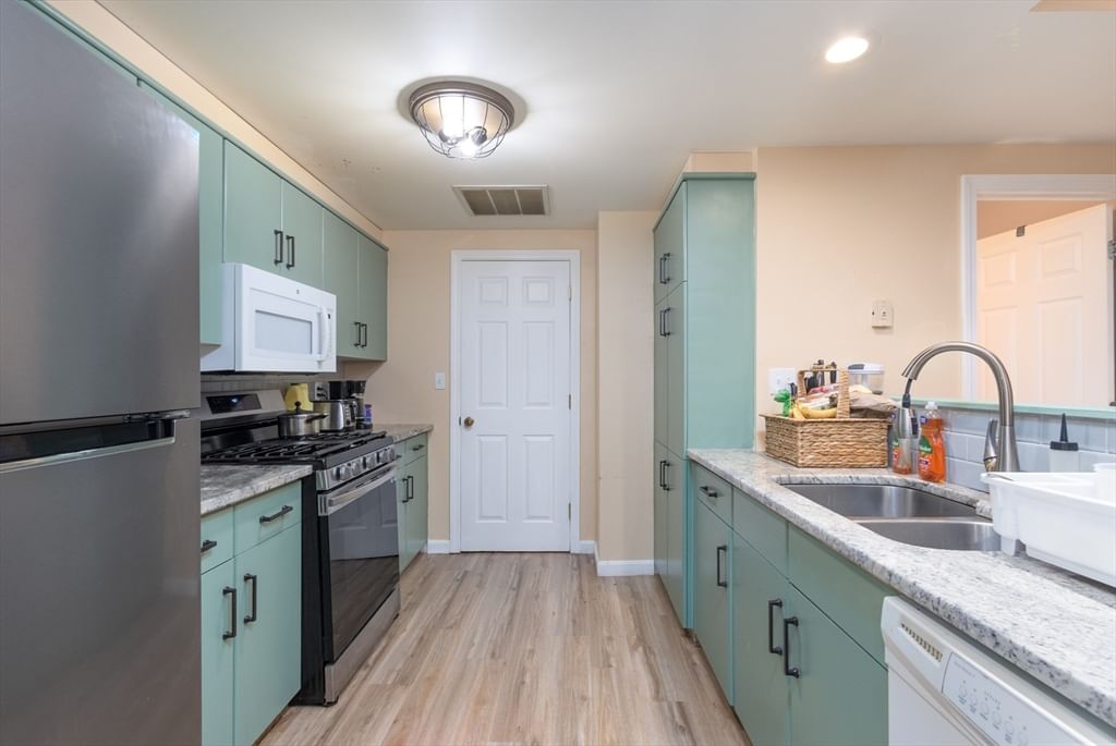 770 Salisbury Street #511 Worcester — Photo 7 of 32