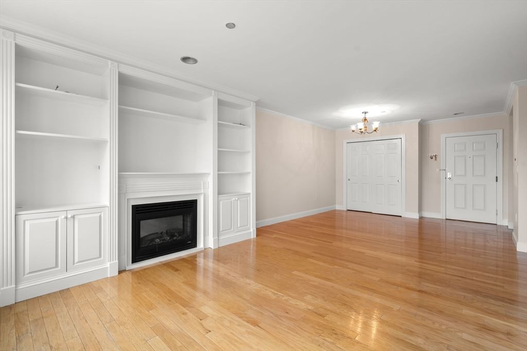 73 Chelsea St #305 Boston — Photo 11 of 22