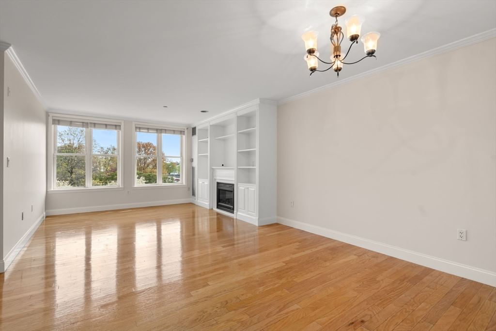 73 Chelsea St #305 Boston — Photo 12 of 22