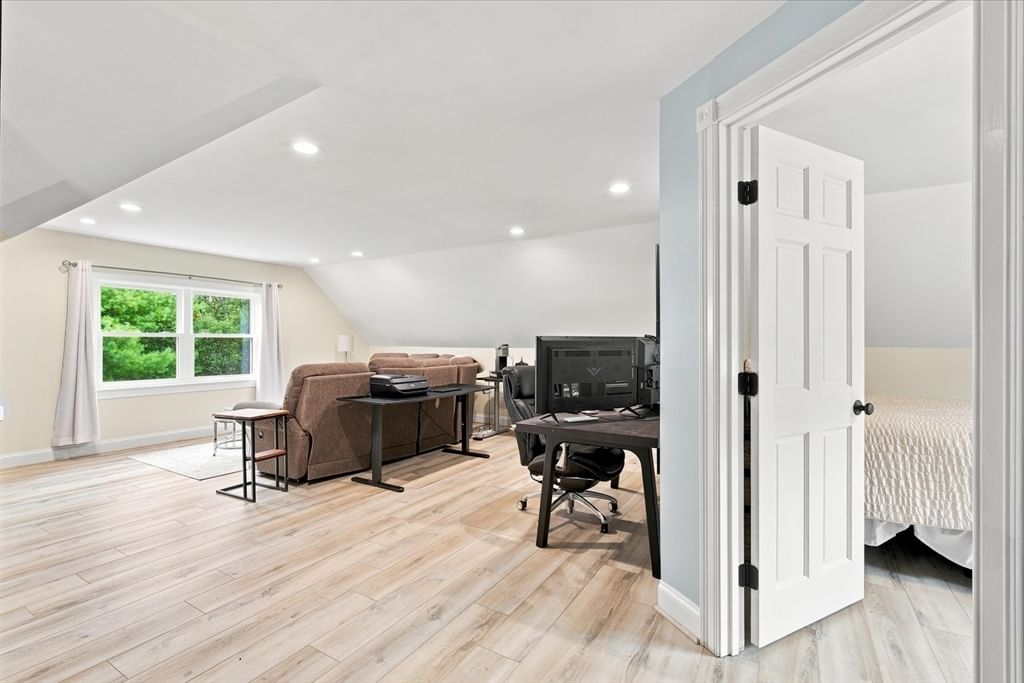 31 Quaker Village Ln Sandwich — Photo 29 of 42