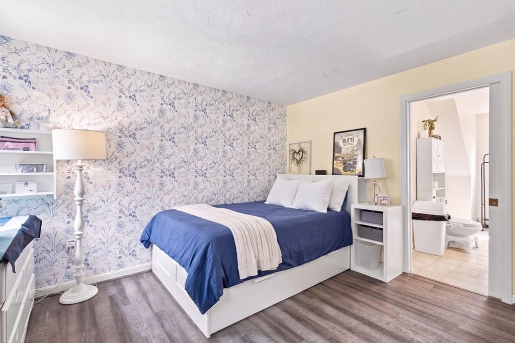 31 Quaker Village Ln Sandwich — Photo 40 of 42