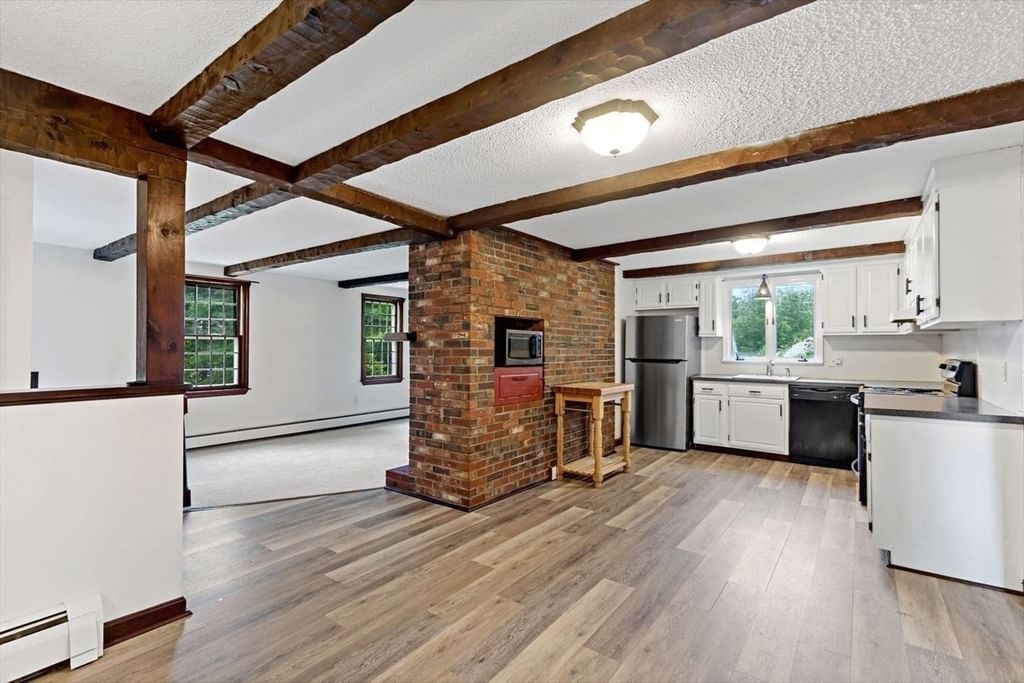 17 West Pond Road Plymouth — Photo 4 of 25