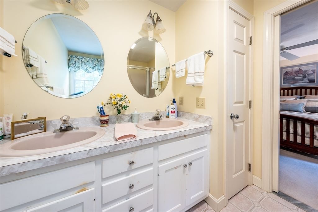 19 Elmcroft Way Yarmouth — Photo 16 of 39