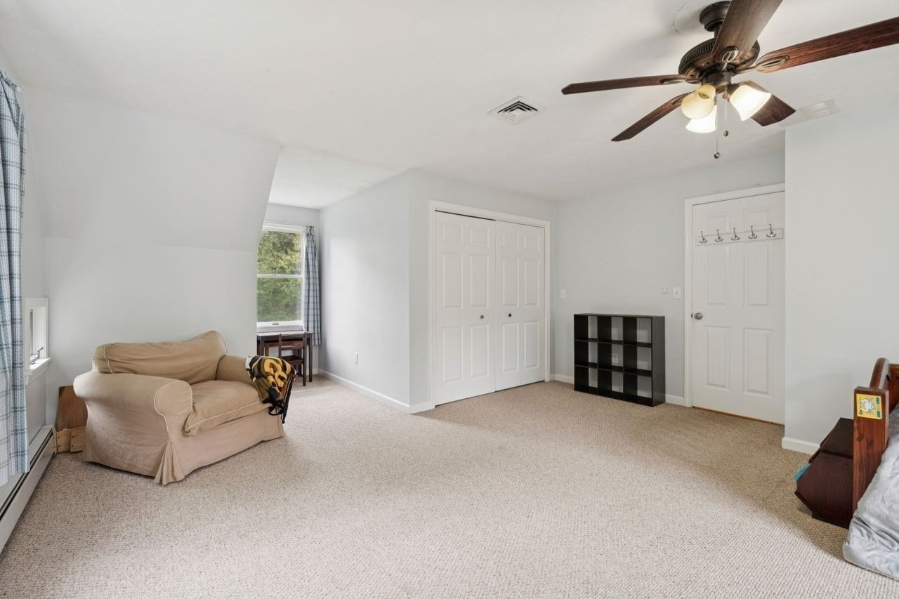 52 Moore Ln Northborough — Photo 25 of 41