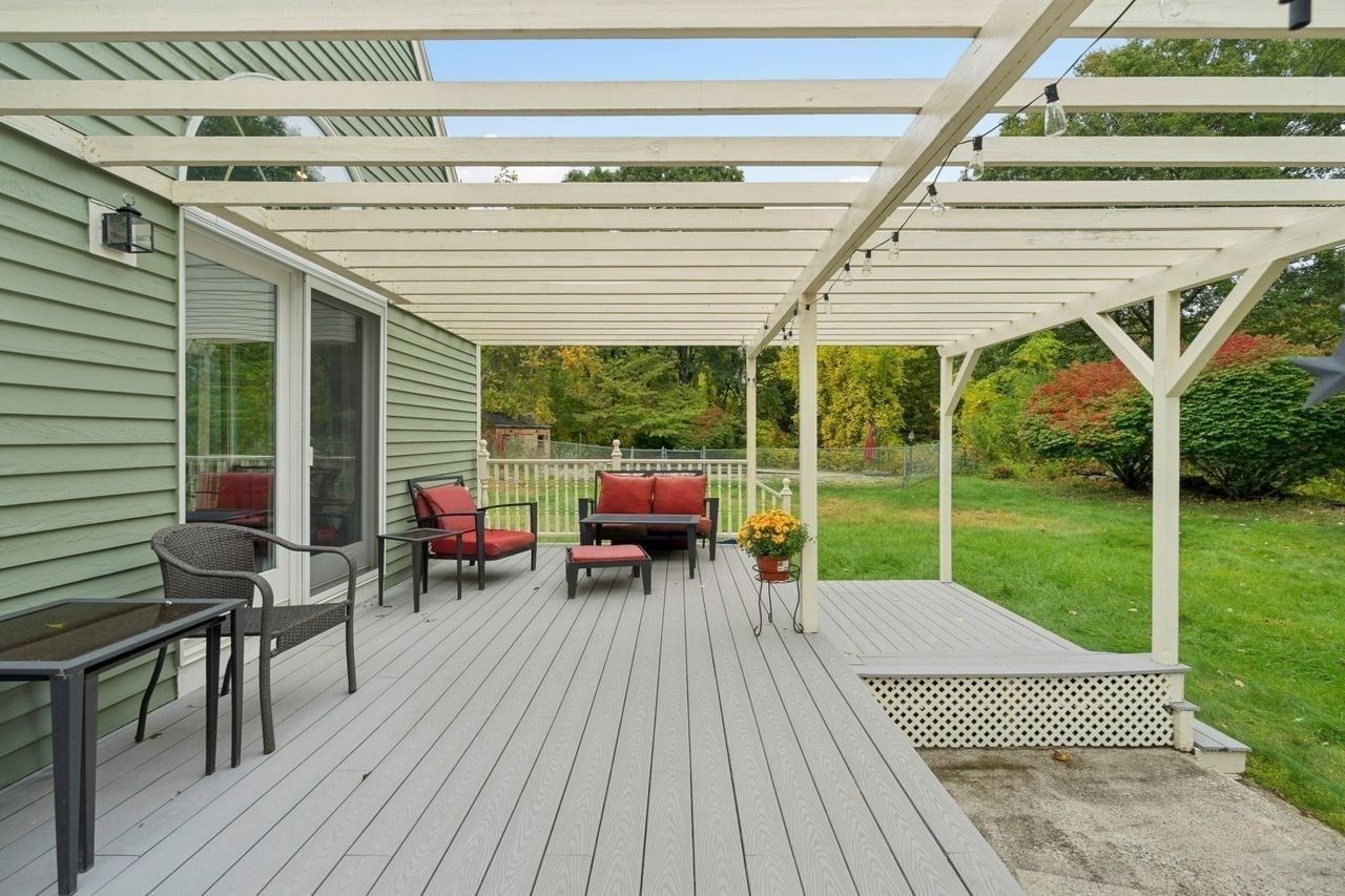52 Moore Ln Northborough — Photo 33 of 41