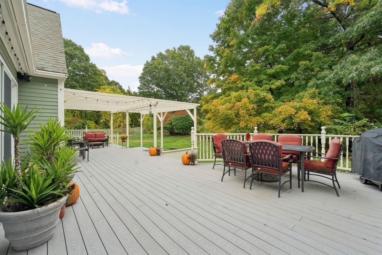 52 Moore Ln Northborough — Photo 34 of 41