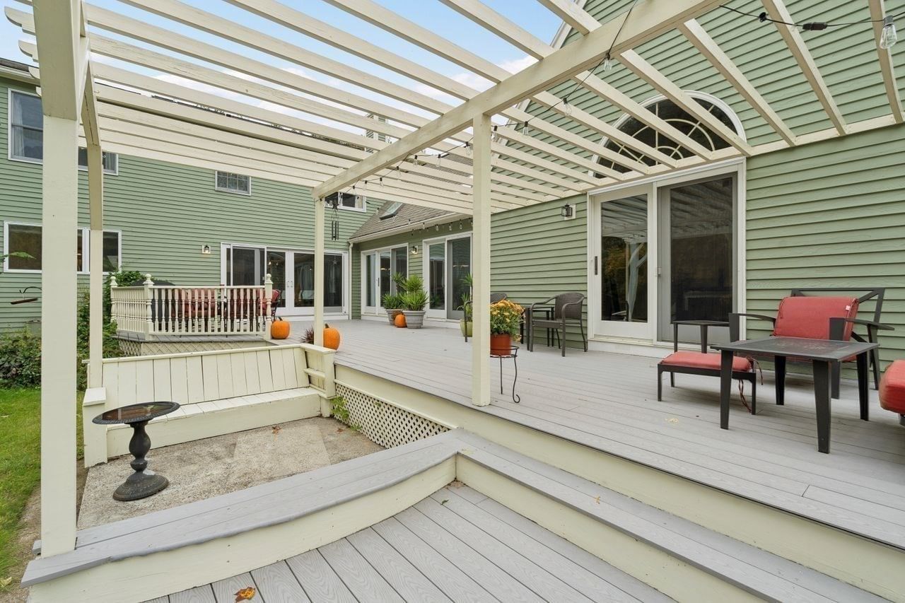 52 Moore Ln Northborough — Photo 35 of 41