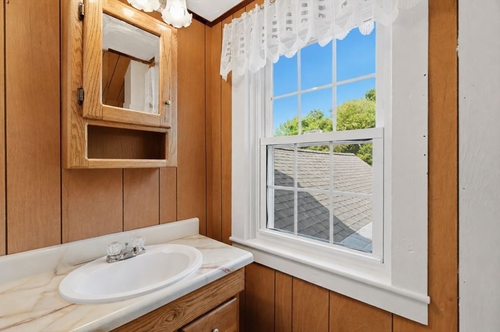 40 Boylston Circle Shrewsbury — Photo 11 of 25