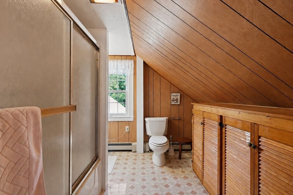 40 Boylston Circle Shrewsbury — Photo 12 of 25