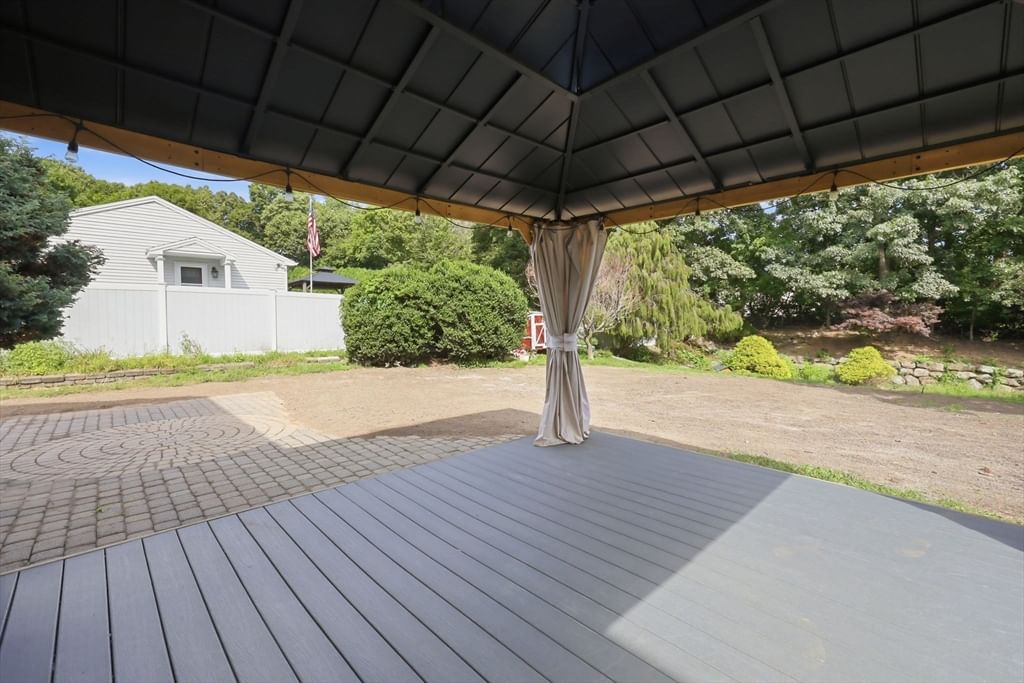 5 Timber Ln Holyoke — Photo 9 of 32