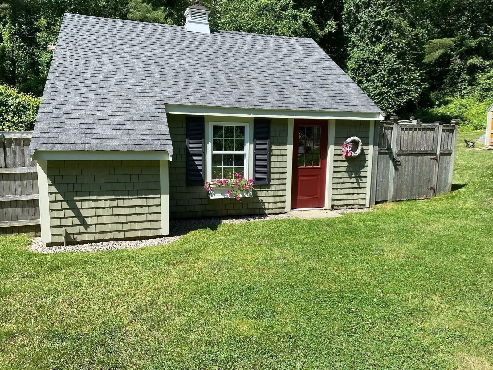 781 Ferry St Marshfield — Photo 32 of 41