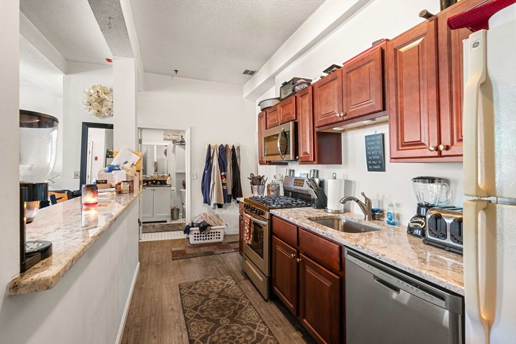 62 Wingate Street Haverhill — Photo 8 of 14