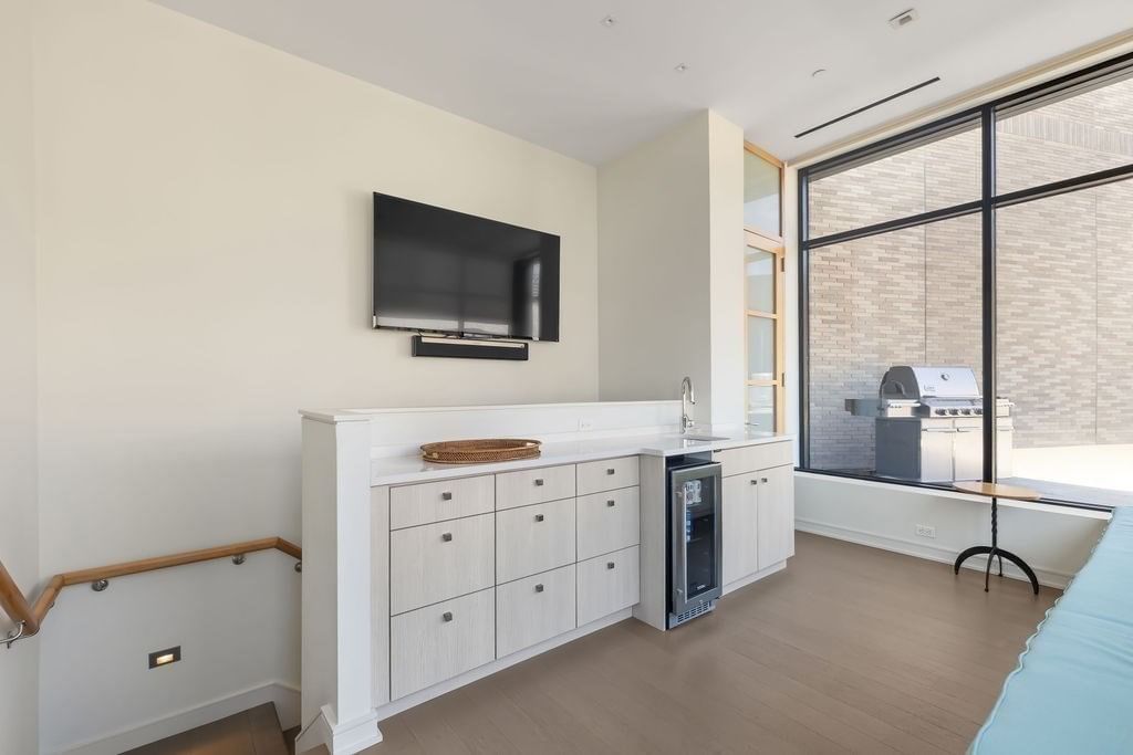 580 Washington St #PHE Boston — Photo 23 of 42